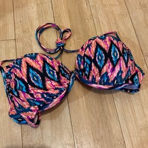 5/$25 Shade and Shore bikini top size 36B